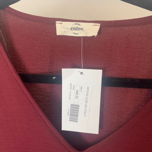 Entro Burgundy Long Sleeve V-Neck Bodysuit Size Small NWT - Picture 5 of 6